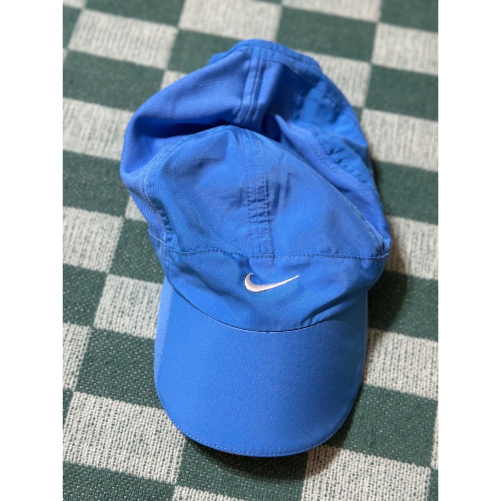 Vintage Nike Featherlight/Tailwind 7-panel Athletic Cap Fitting Hat Bright Blue